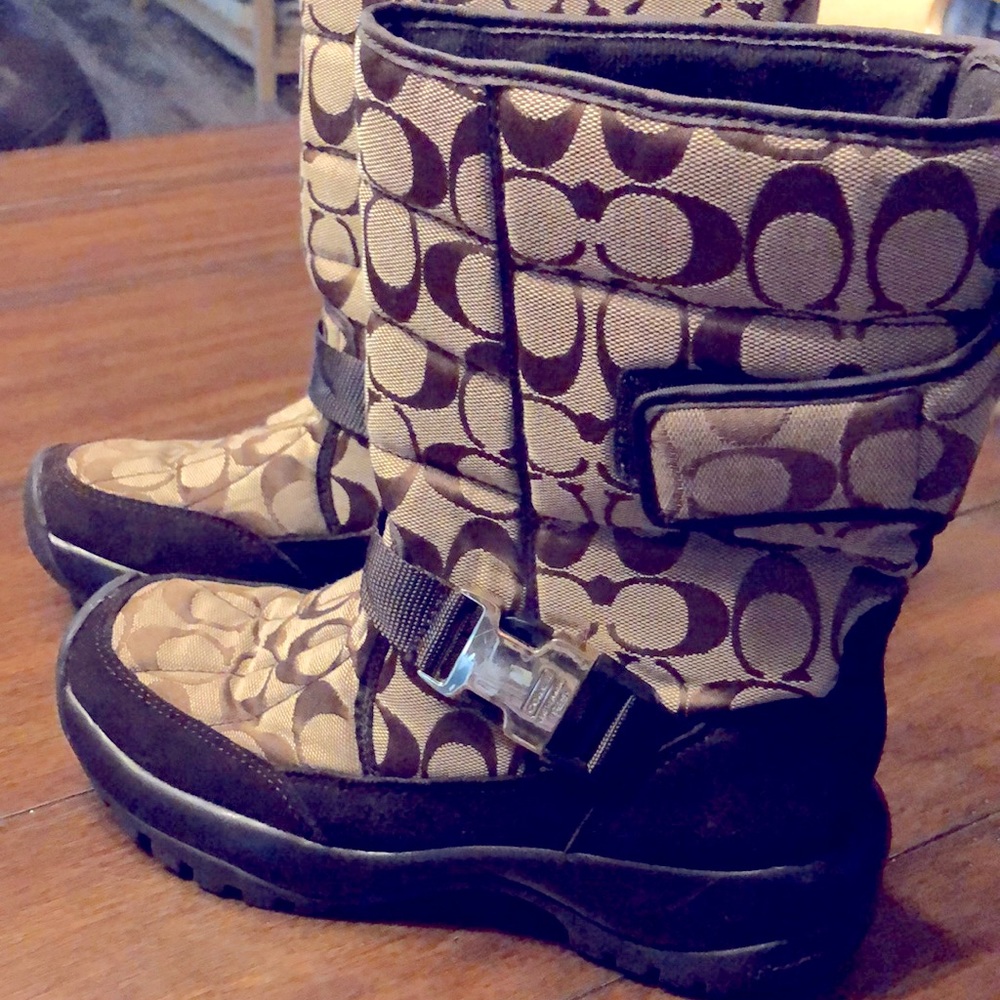 Coach boots